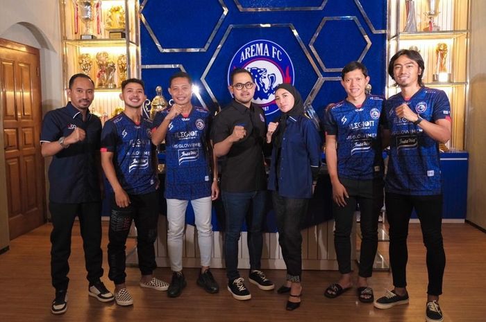 Sesi pengenalan pemain baru Arema FC, Evan Dimas, Adam Alis, Gian Zola, dan Rendika Rama, Kamis (7/4/2022)